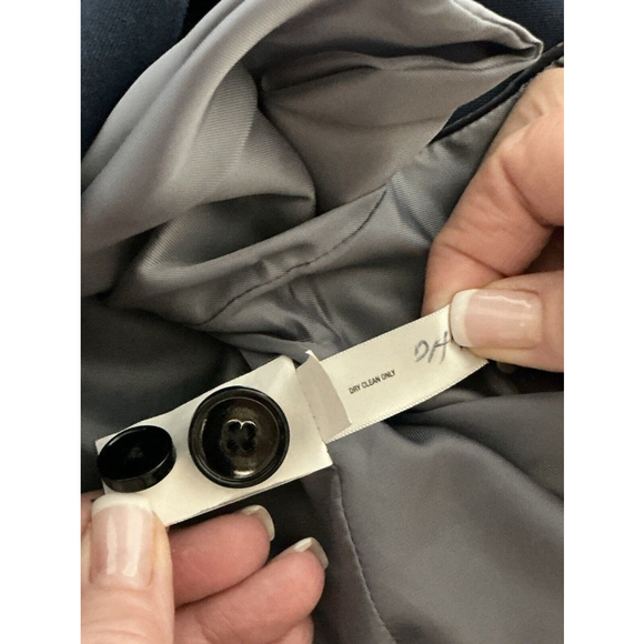 Woman’s Gap Size 0 Blue 2 Button Up Lined Blazer - Picture 6 of 11